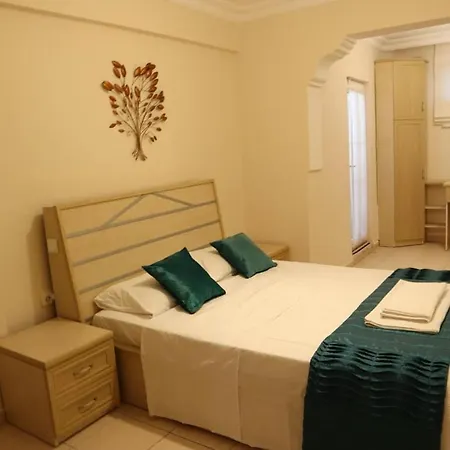 Prázdninový dům Cheerful 4 Bed With Pool 5 Mints 2 *